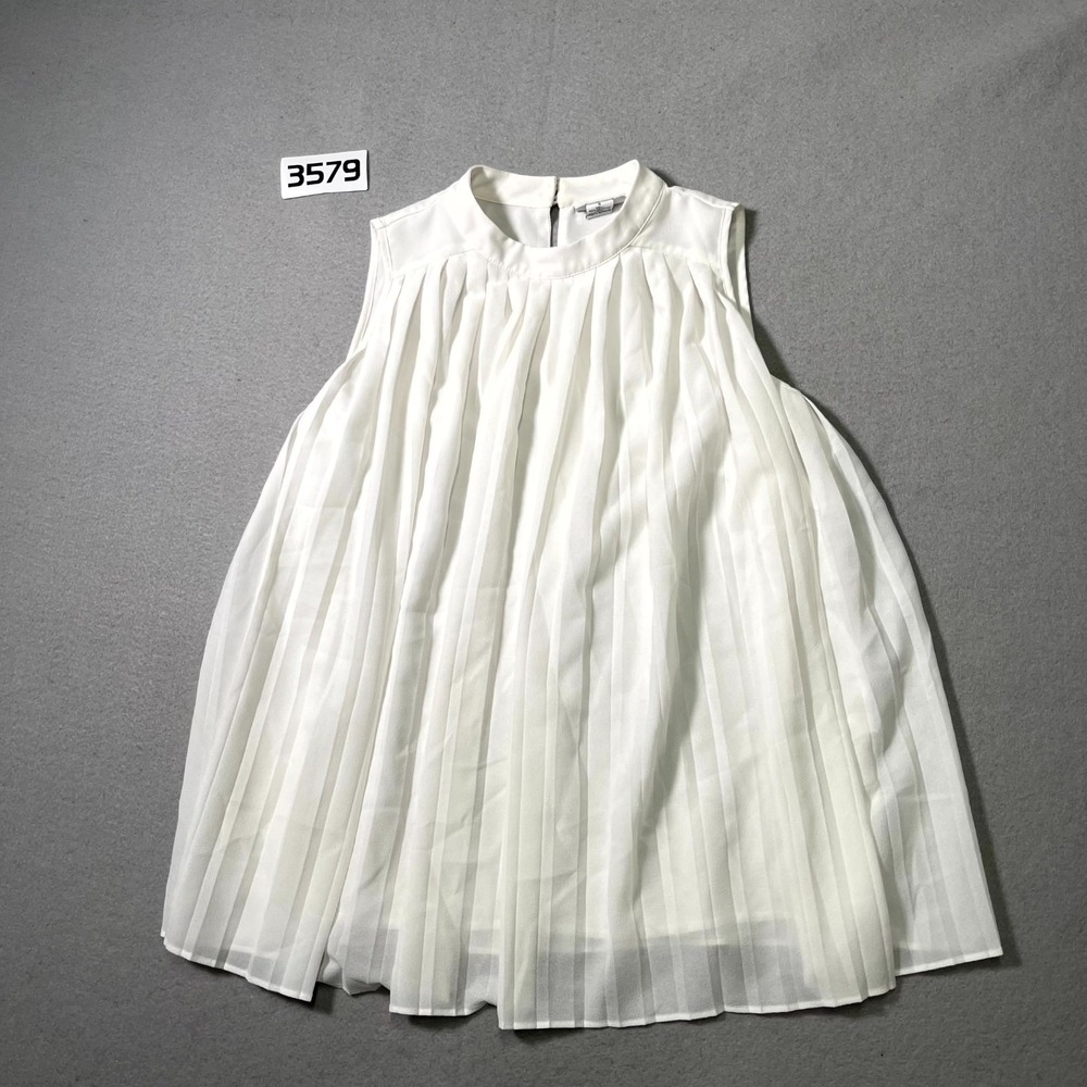 Liz Claiborne Blouse Women S White Pleated Front Mock Neck Textured Keyhole Back